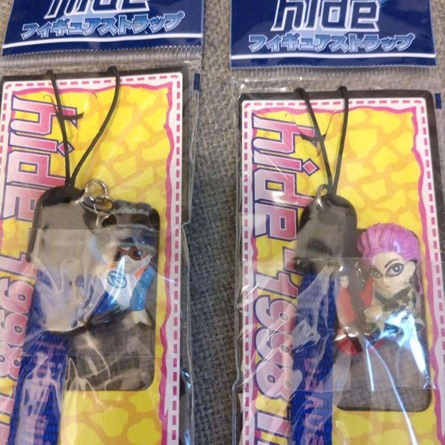 hide フィギュアストラップ